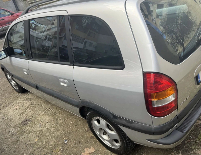 Opel Zafira, снимка 3 - Автомобили и джипове - 48899072