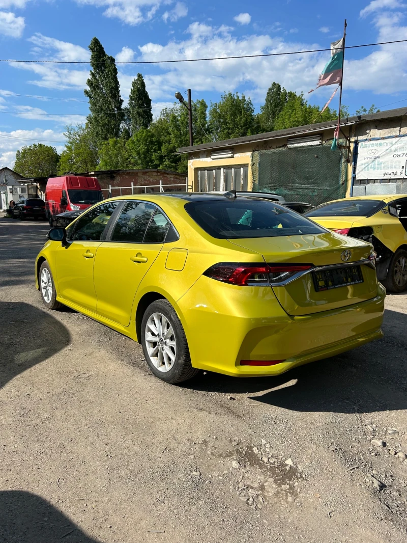 Toyota Corolla 1.5бензин, снимка 6 - Автомобили и джипове - 50260892
