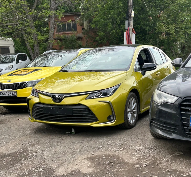 Toyota Corolla 1.5бензин, снимка 4 - Автомобили и джипове - 50260892