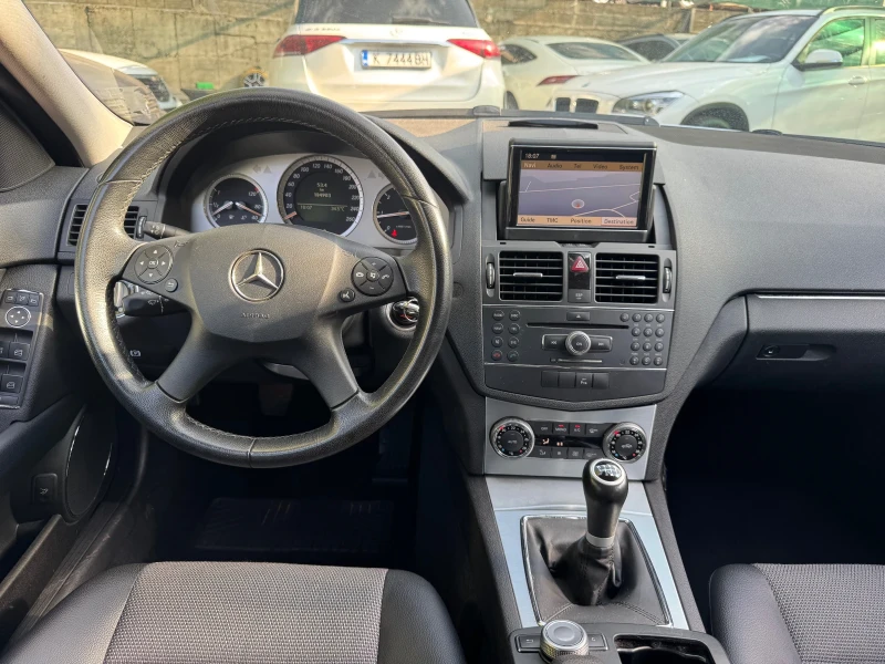 Mercedes-Benz C 220 CDI* Avatngarde* UNIKAT, снимка 6 - Автомобили и джипове - 51500419