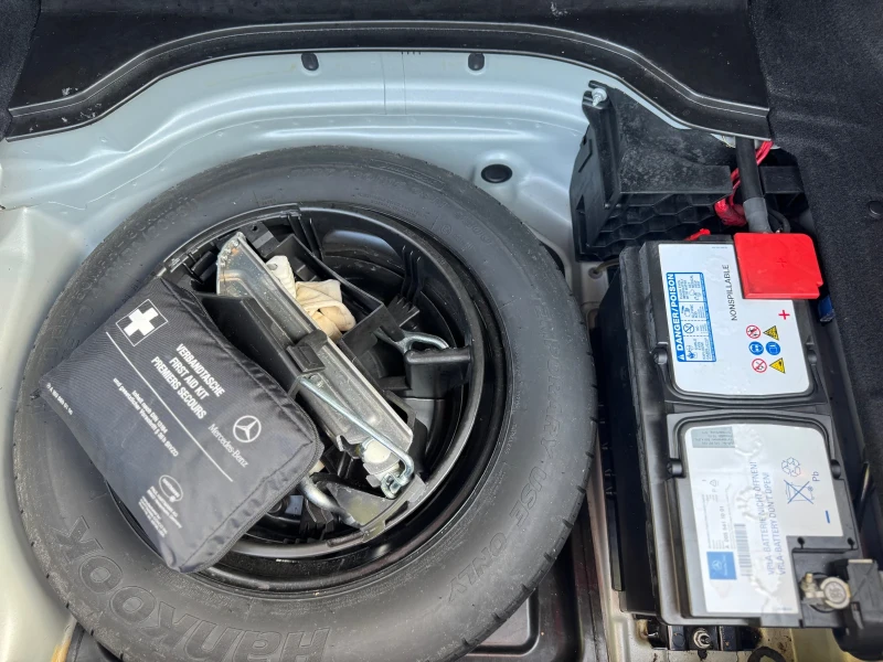 Mercedes-Benz C 220 CDI* Avatngarde* UNIKAT, снимка 11 - Автомобили и джипове - 51500419