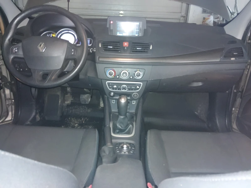 Renault Megane, снимка 9 - Автомобили и джипове - 53216233