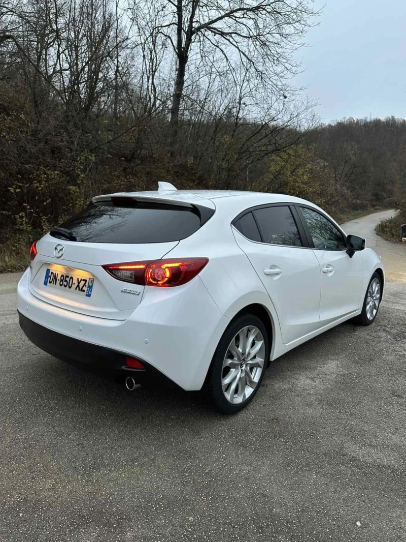 Mazda 3 2.2d Skyactiv , снимка 8 - Автомобили и джипове - 53295874