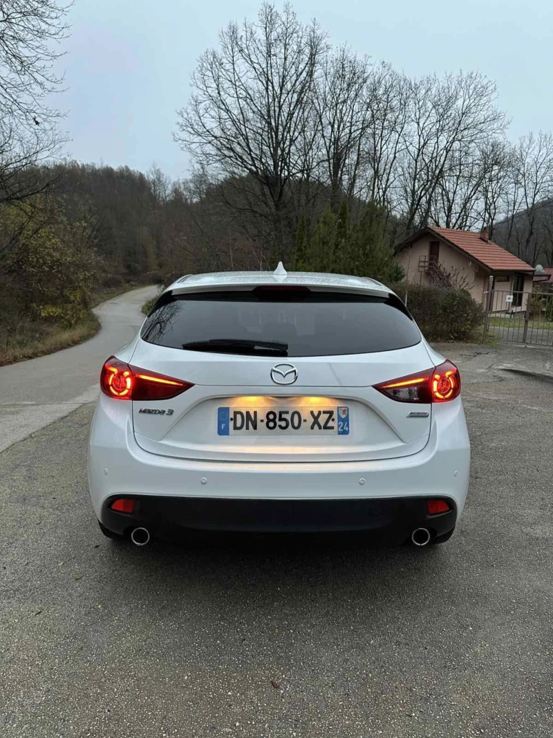 Mazda 3 2.2d Skyactiv , снимка 7 - Автомобили и джипове - 53295874