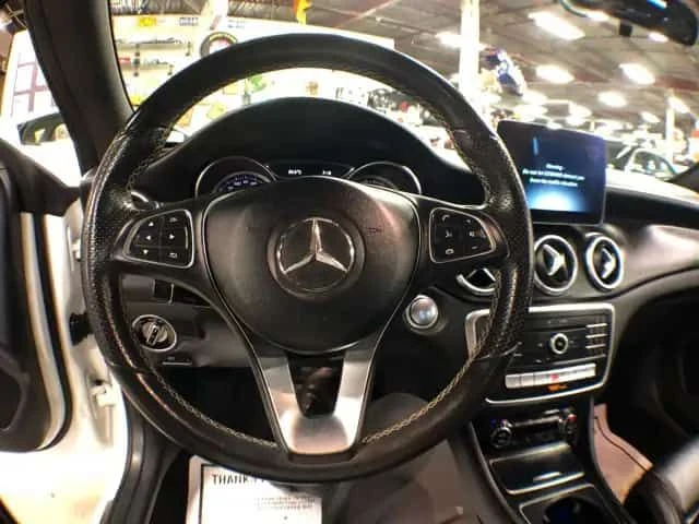 Mercedes-Benz CLA 250 * 4MATIC * СЛЕДЕНЕ НА ЛЕНТИ * КАМЕРА * ПОДГРЕВ, снимка 15 - Автомобили и джипове - 54182671