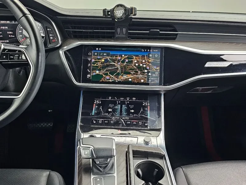 Audi A6 2.0 TFSI, снимка 17 - Автомобили и джипове - 55084786