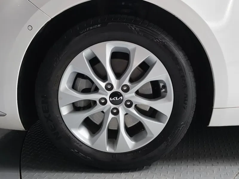Kia K8 2.5 Noblesse ���������| ���������| �������| 360 | Mobile.bg � ����������� 5
