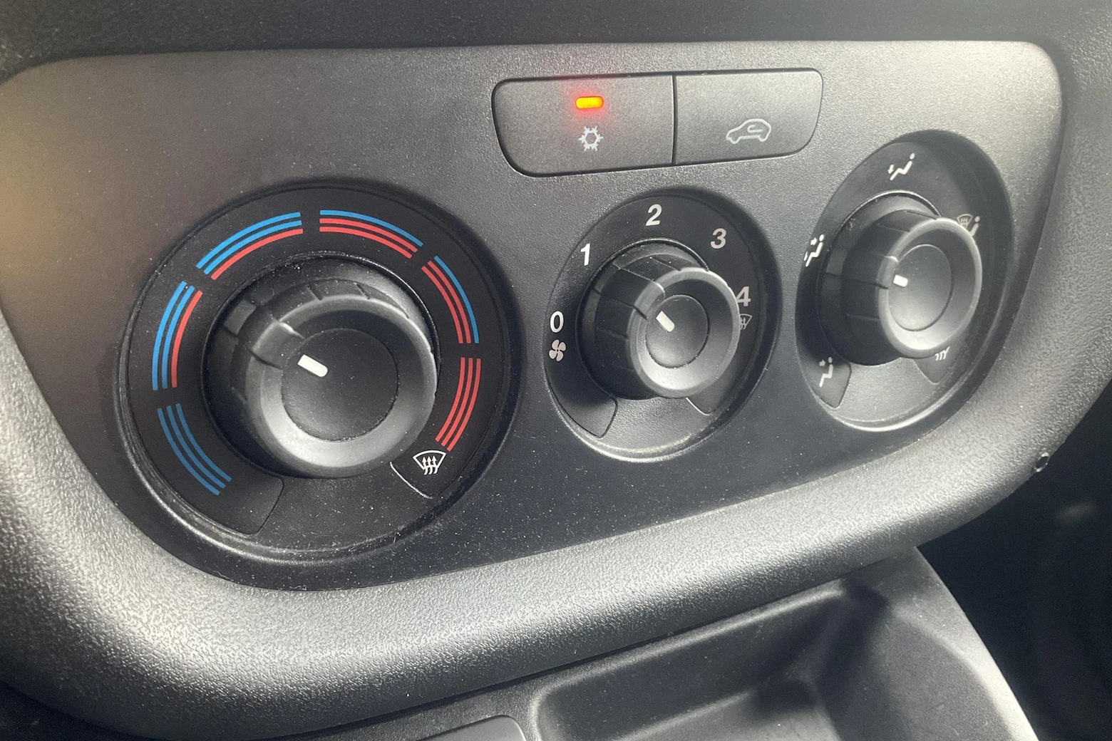 Fiat Doblo 1.4 Бензин + Метан, 99 050км. !!!!! - изображение 9