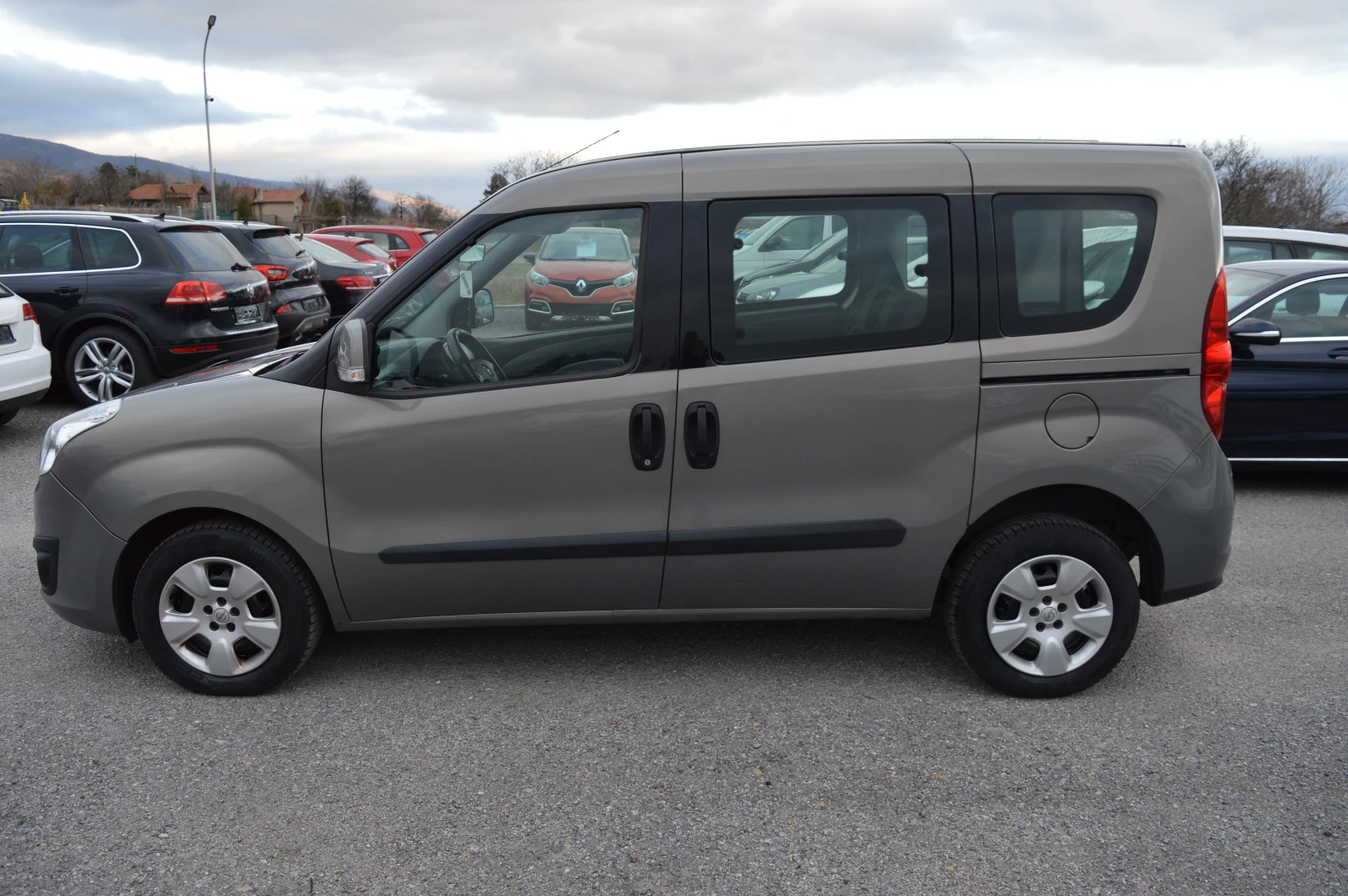 Opel Combo 1.6TDCI-KLIMA - изображение 8