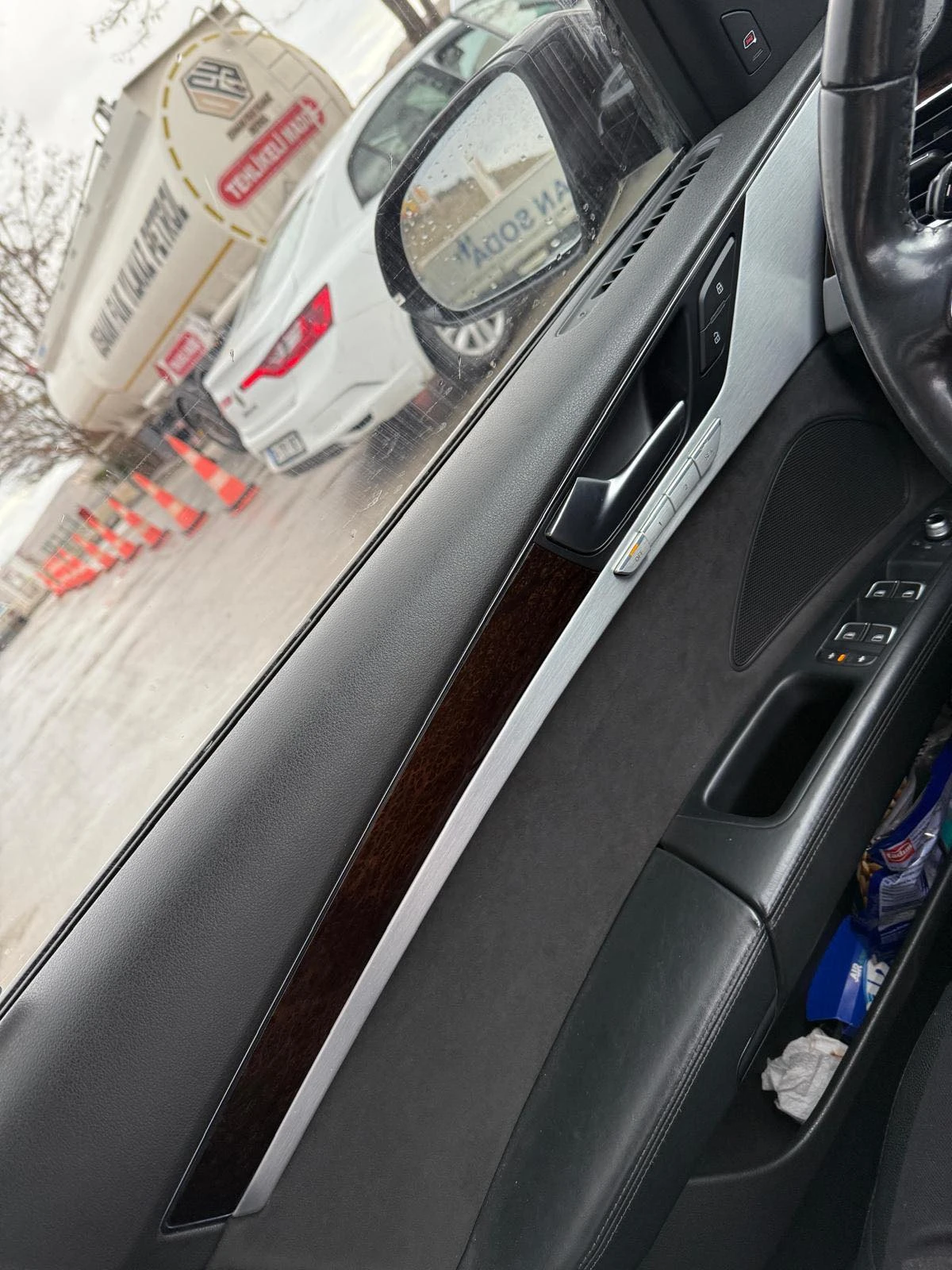 Audi A8 L* Bose* подгряване* обдухване* keyless* Distronic - изображение 10