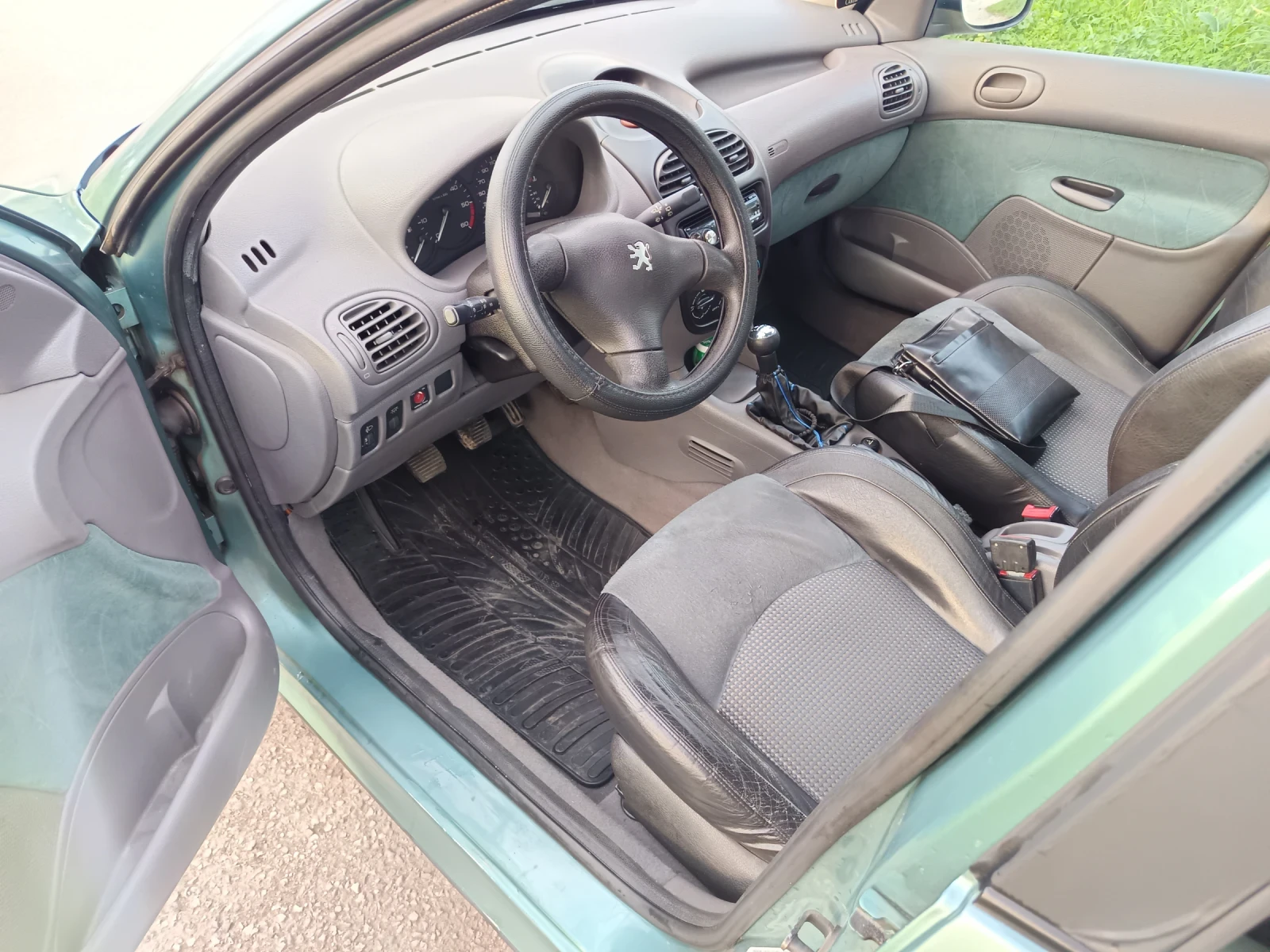 Peugeot 206 2.0HDI 90 кс - изображение 10