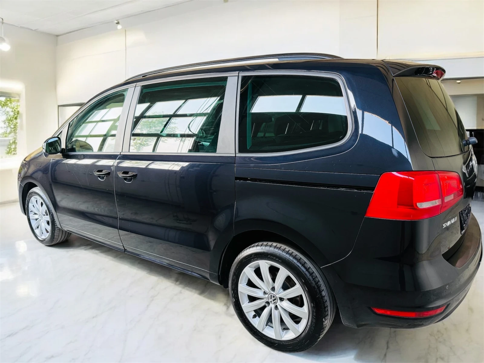 VW Sharan * 2.0TDI* DSG-6* NAVI* 12.2013*  - изображение 4
