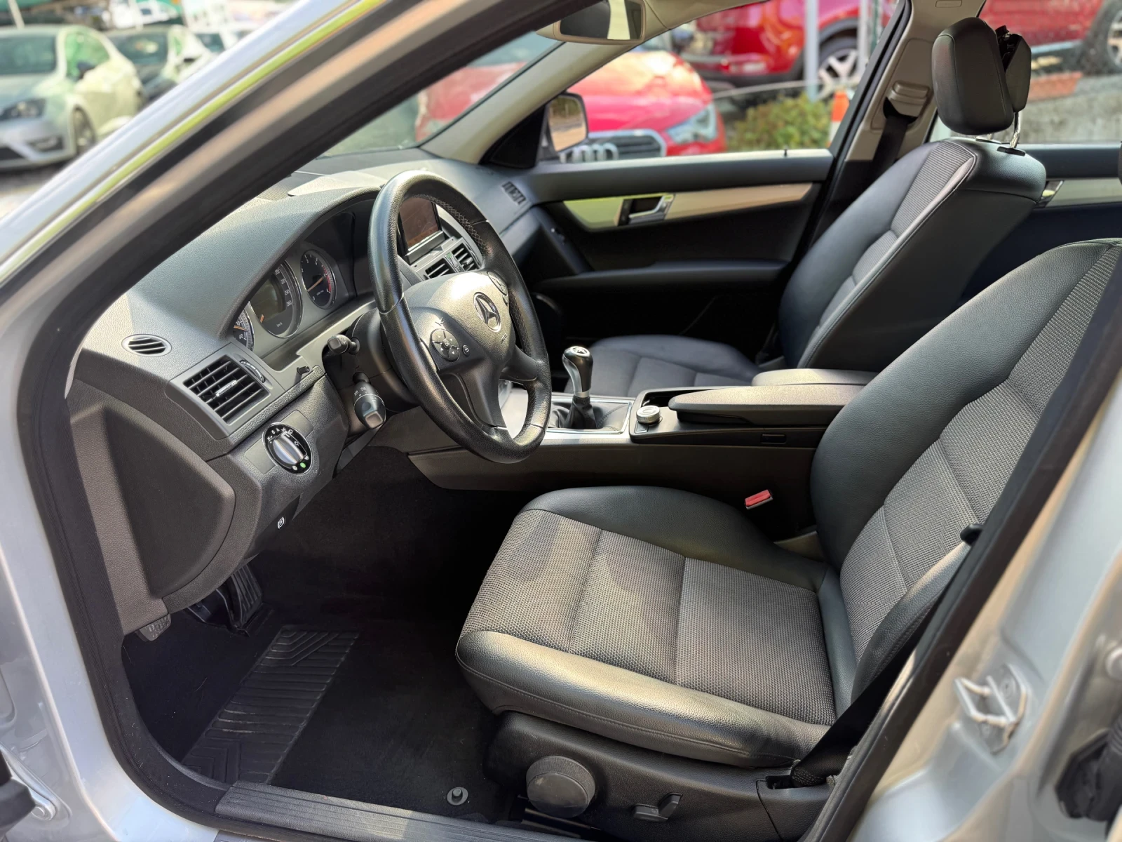 Mercedes-Benz C 220 CDI* Avatngarde* UNIKAT - изображение 9