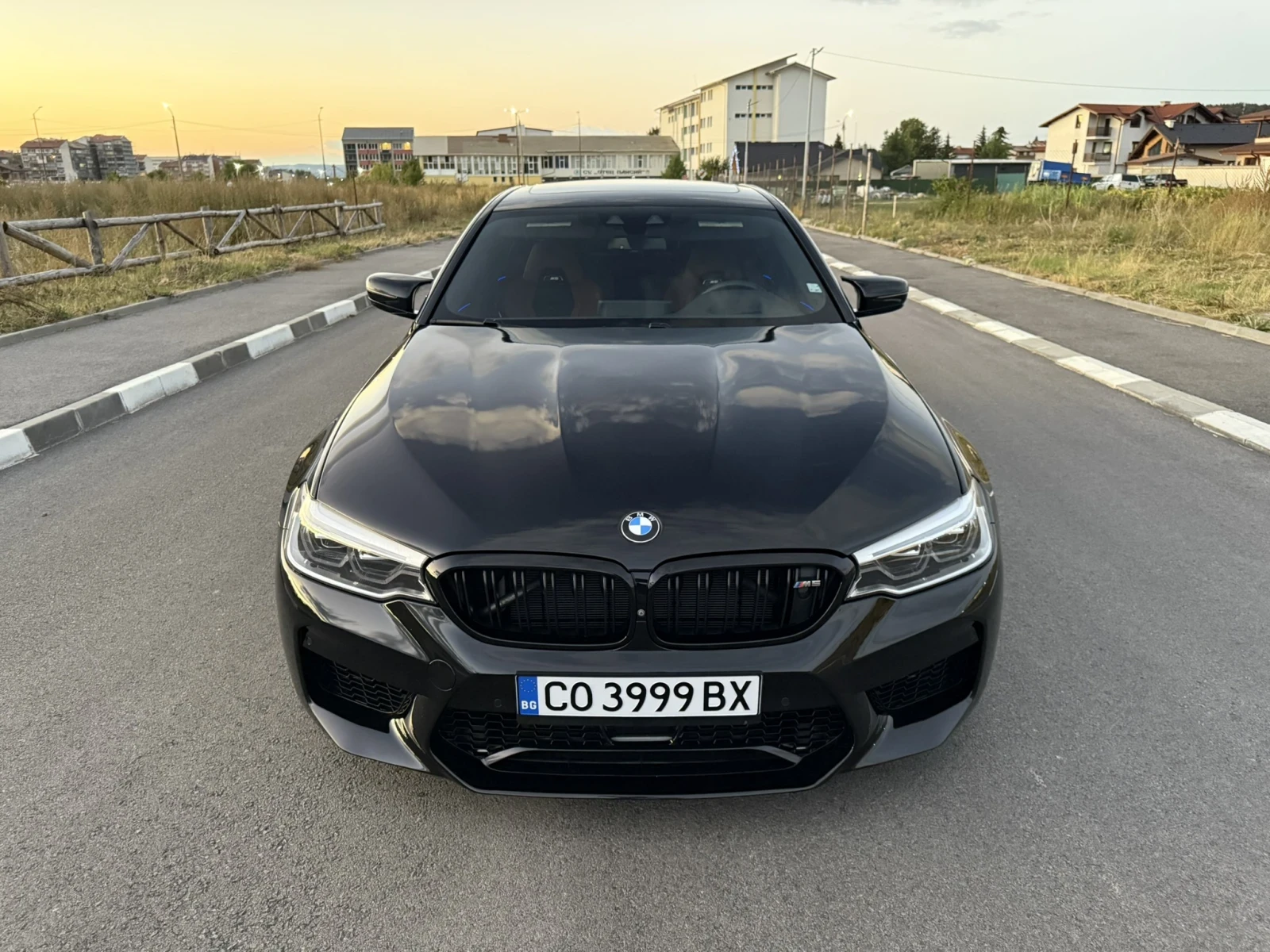 BMW M5 Black Sapphire Metallic - изображение 5