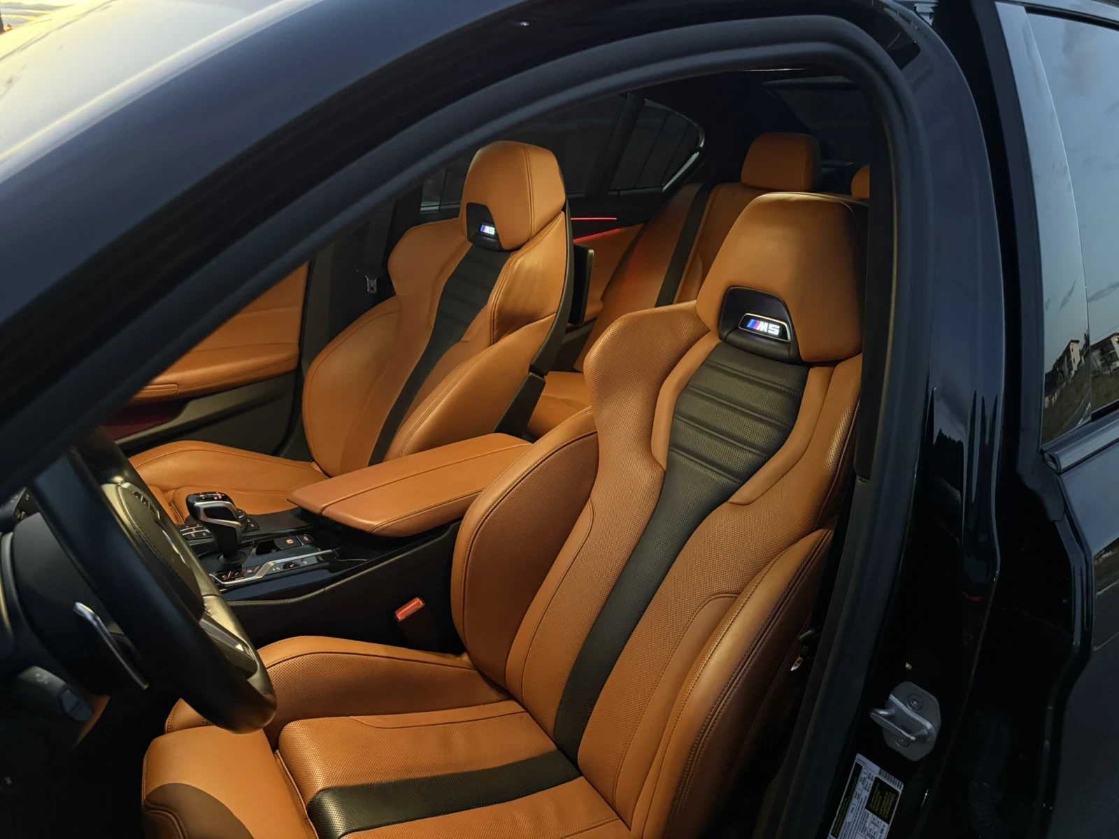 BMW M5 Black Sapphire Metallic - изображение 8