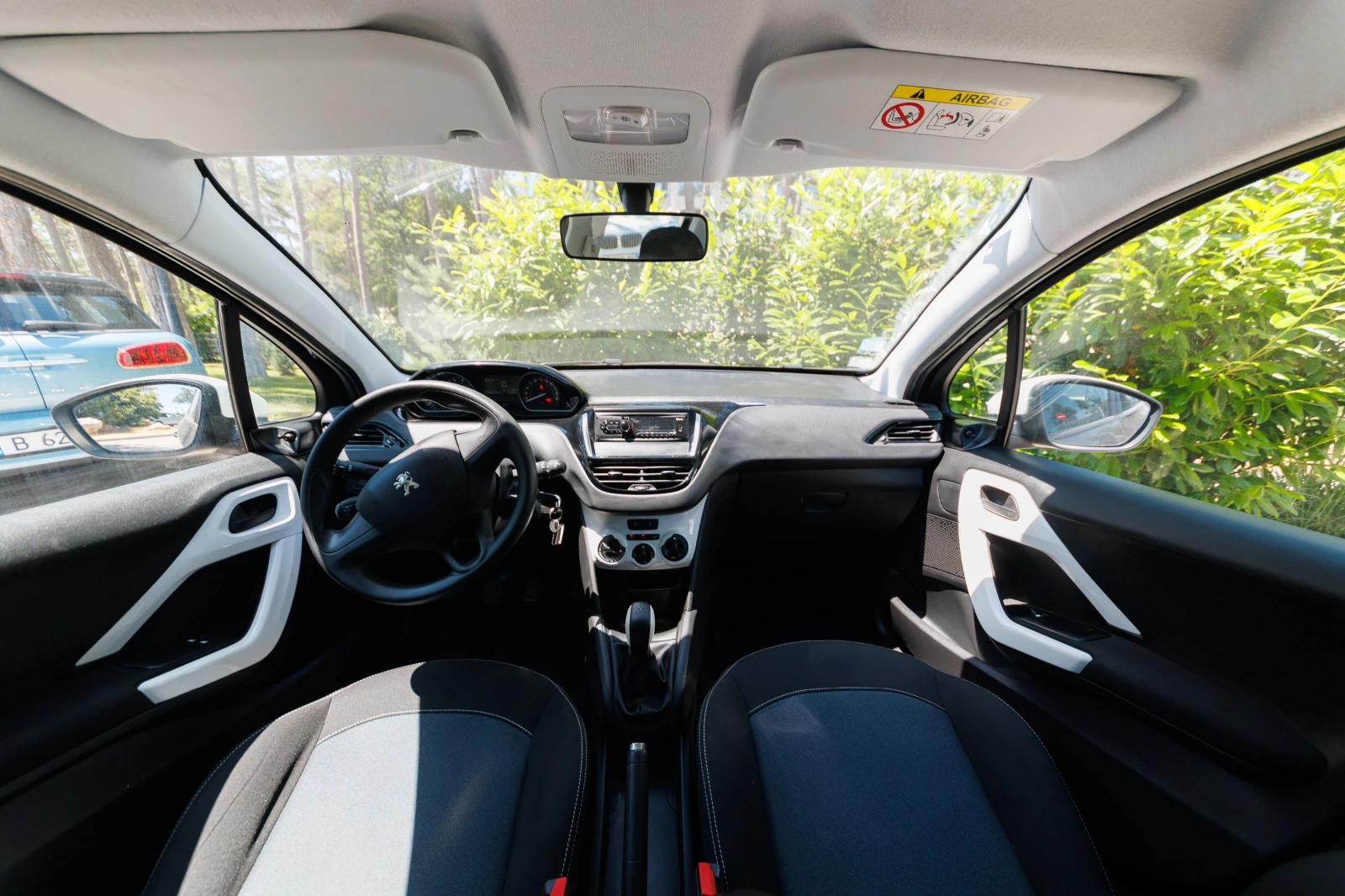 Peugeot 208  - изображение 9