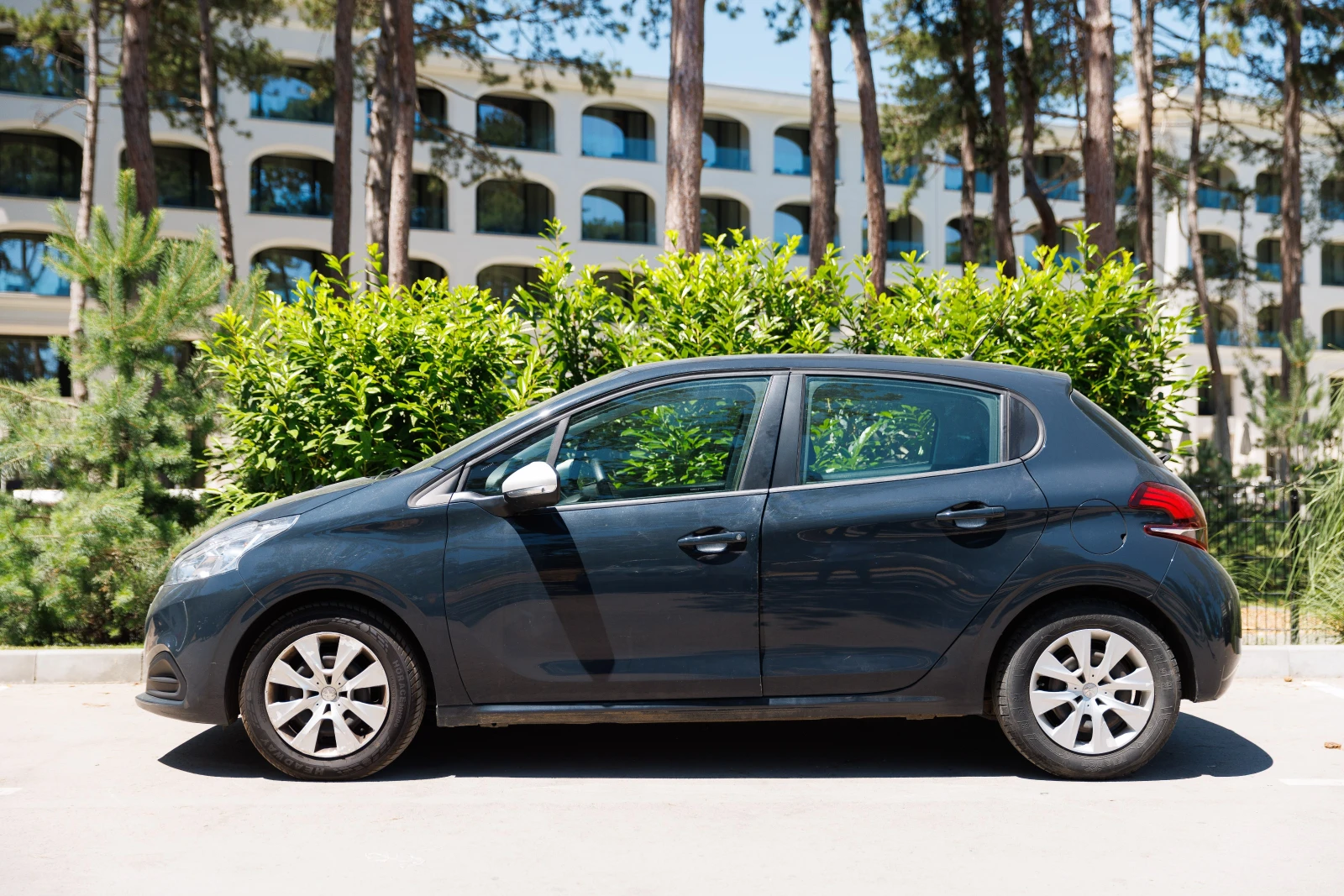Peugeot 208  - изображение 5