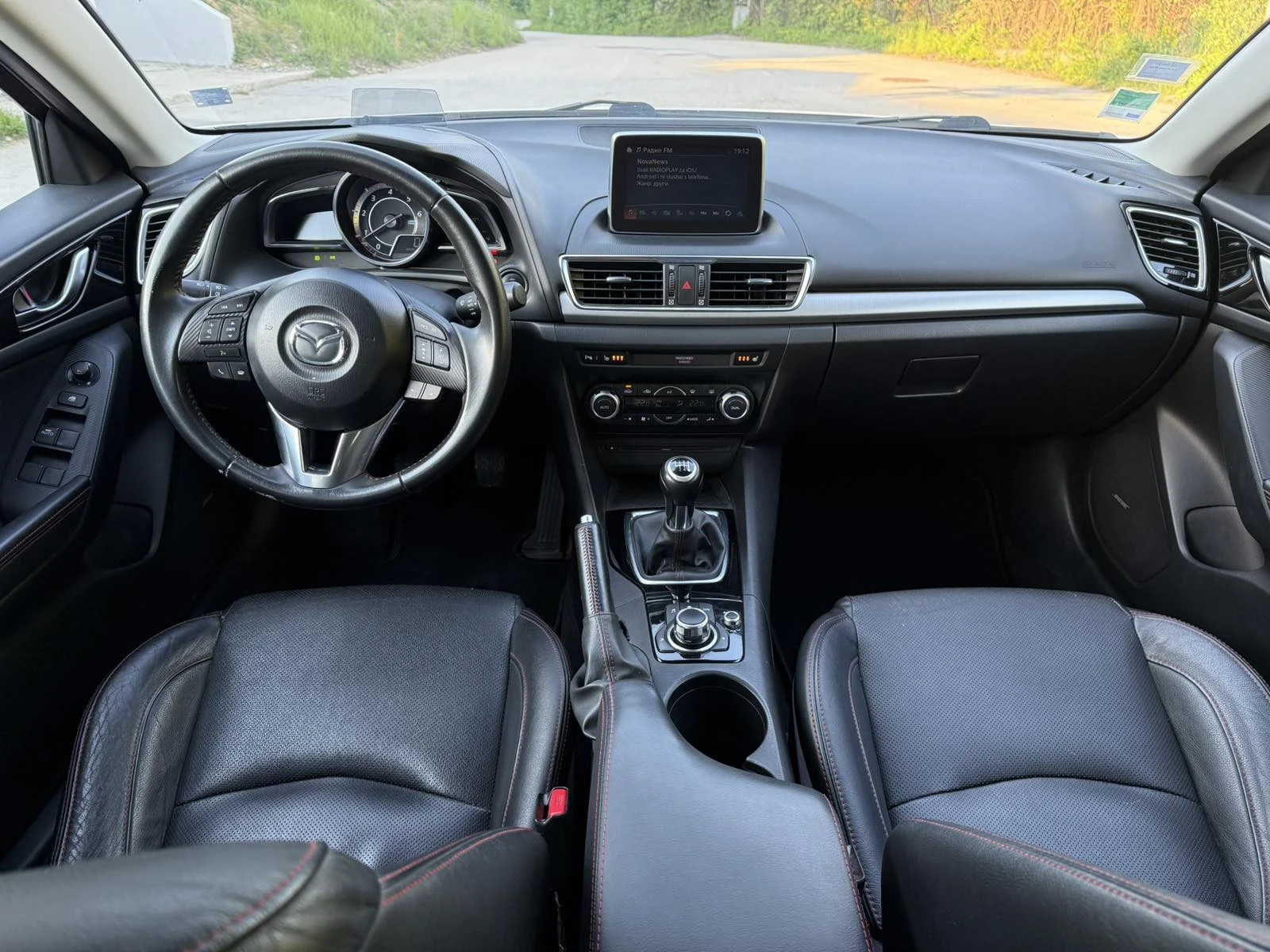 Mazda 3 2.2d Skyactiv BOSE, снимка 11 - Автомобили и джипове - 54338074