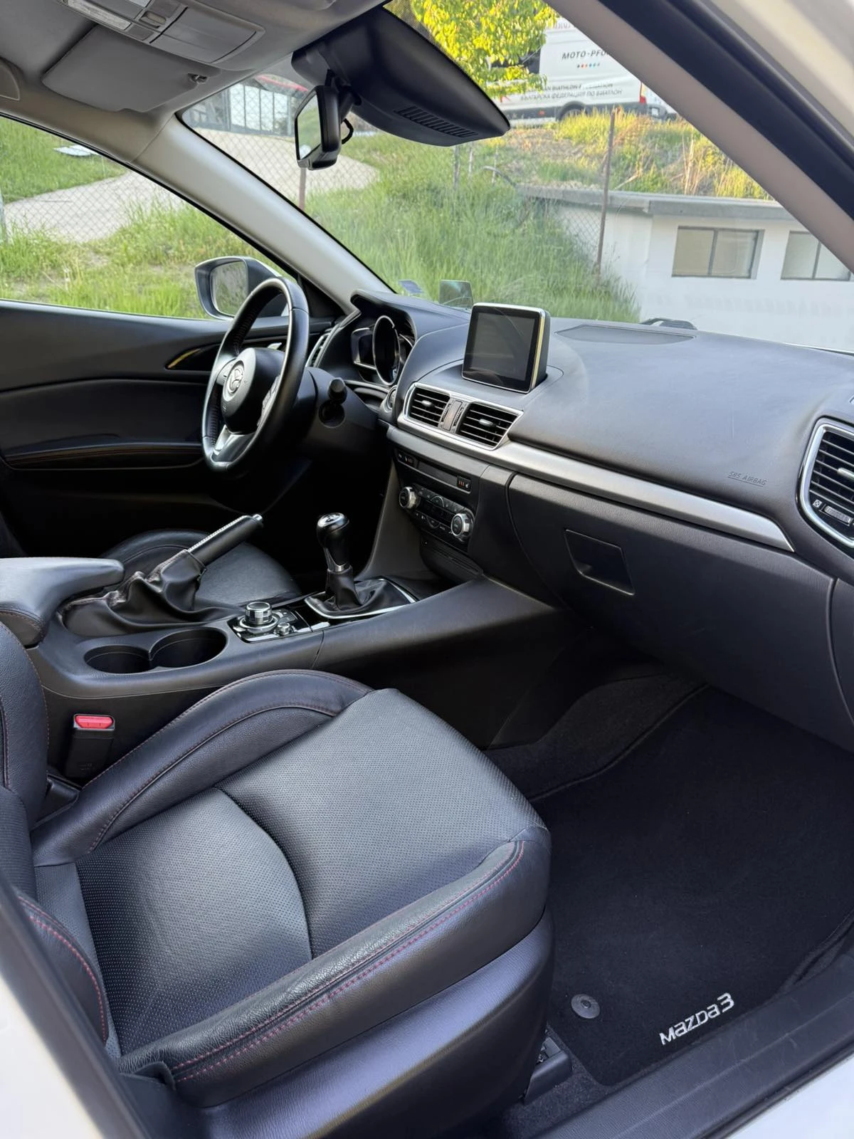 Mazda 3 2.2d Skyactiv BOSE, снимка 10 - Автомобили и джипове - 54338074