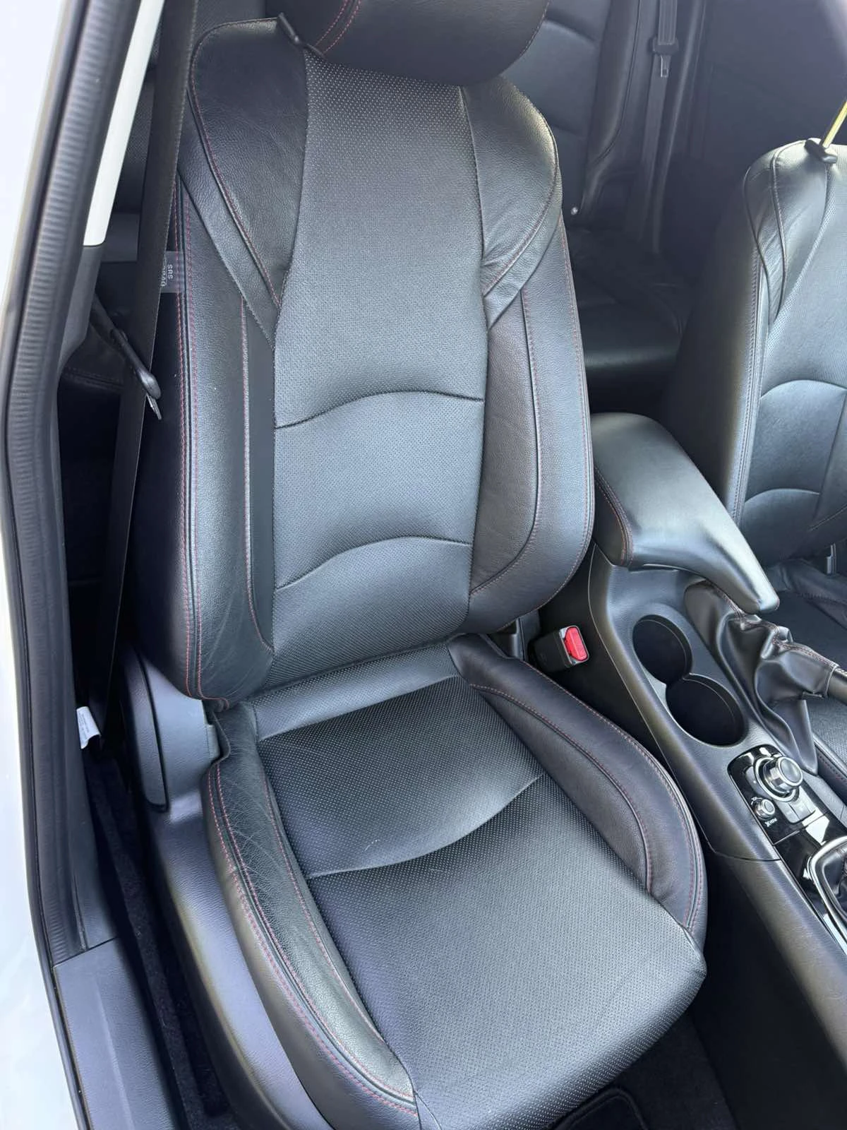 Mazda 3 2.2d Skyactiv BOSE, снимка 14 - Автомобили и джипове - 54338074