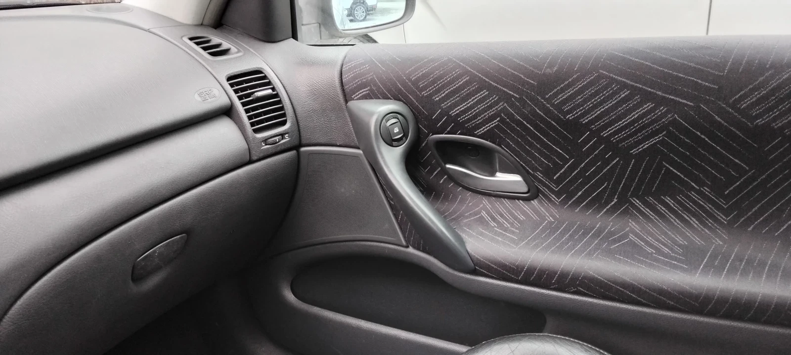 Renault Laguna, снимка 2 - Автомобили и джипове - 53917740