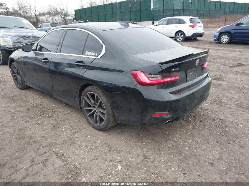 BMW 330 2l I xDrive, снимка 3 - Автомобили и джипове - 54569002