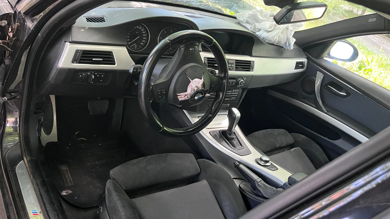 BMW 335 d M Paket, снимка 11 - Автомобили и джипове - 54992855