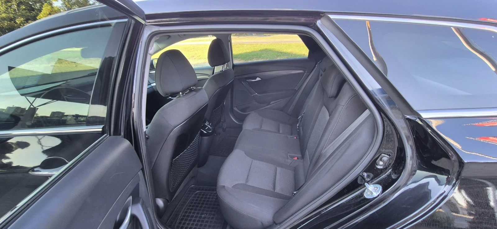 Hyundai I40, снимка 12 - Автомобили и джипове - 55636460