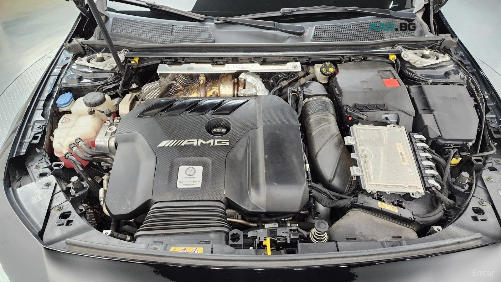 Mercedes-Benz CLA 45 AMG S* 4MATIC* ПОДГРЕВ* ХЕДЪП* КАМЕРА* SUNROOF* , снимка 17 - Автомобили и джипове - 55927491