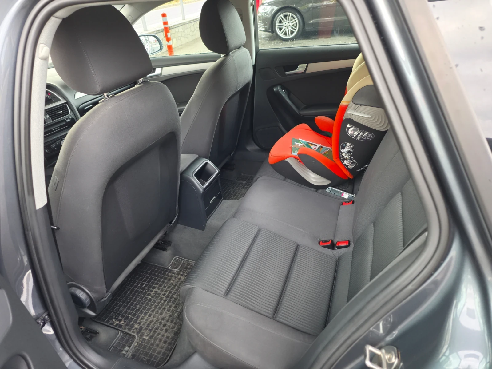 Audi A4 1.8TFSI 170k.c. 2012г., снимка 7 - Автомобили и джипове - 56035619