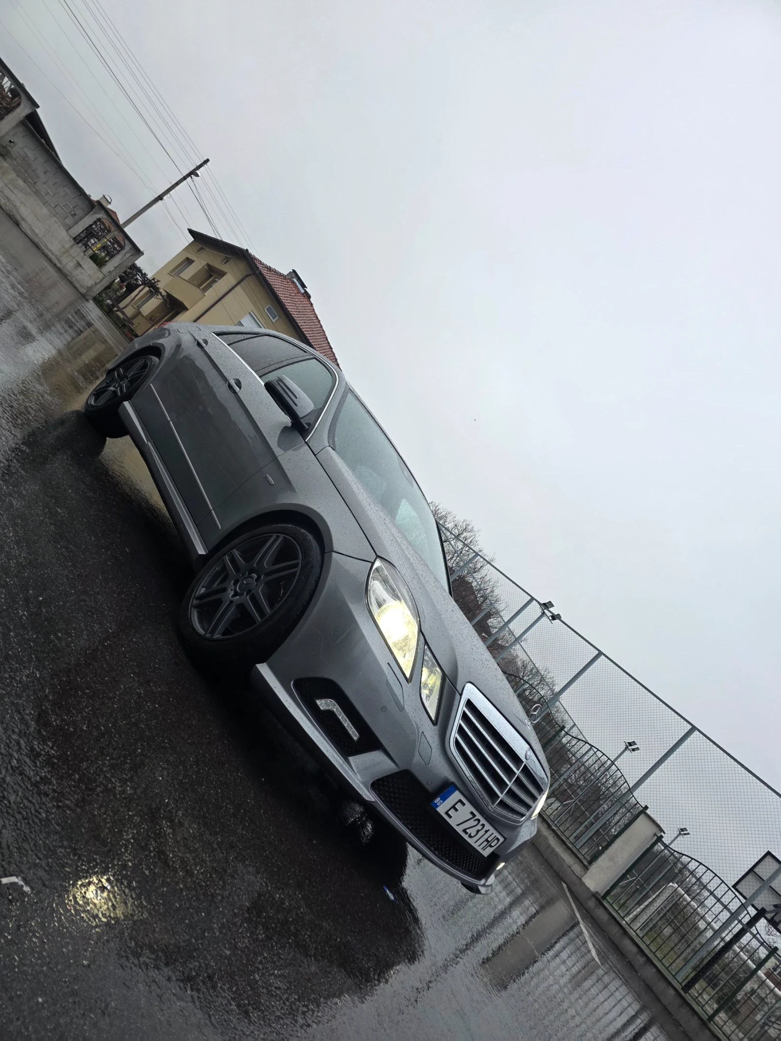Mercedes-Benz E 350, снимка 2 - Автомобили и джипове - 56154975