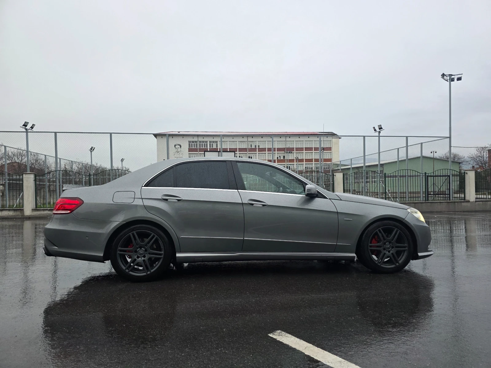Mercedes-Benz E 350, снимка 3 - Автомобили и джипове - 56154975
