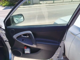 Toyota Rav4 2.2 D-CAT, снимка 12