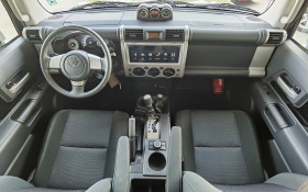 Toyota Fj cruiser 4.0 V6, снимка 4 - Автомобили и джипове - 41605475