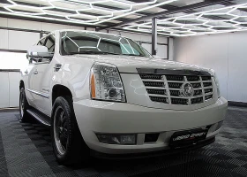     Cadillac Escalade TV/NAVI/5+ 1/4x4/ 