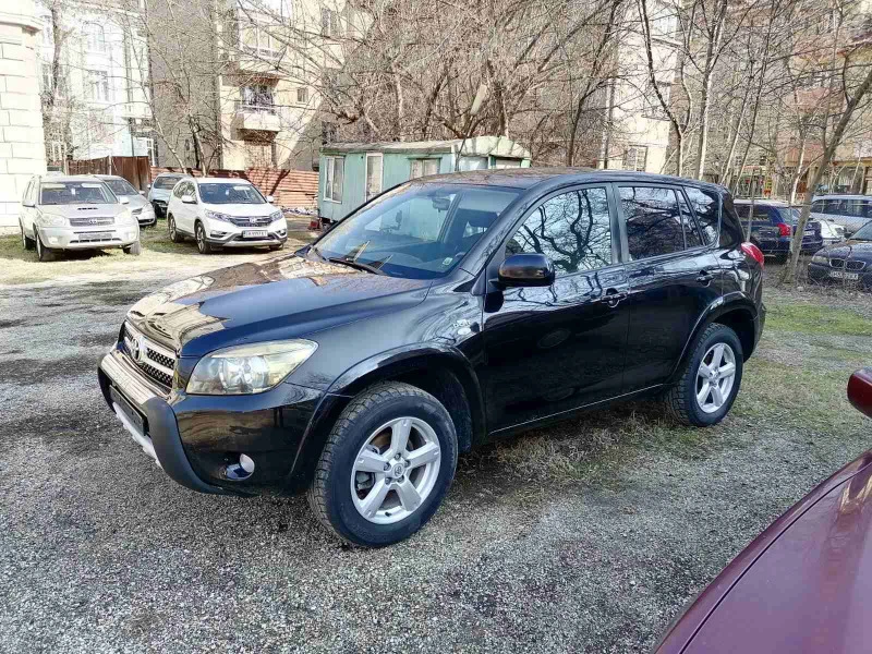 Toyota Rav4 2.2d, снимка 1 - Автомобили и джипове - 39703008