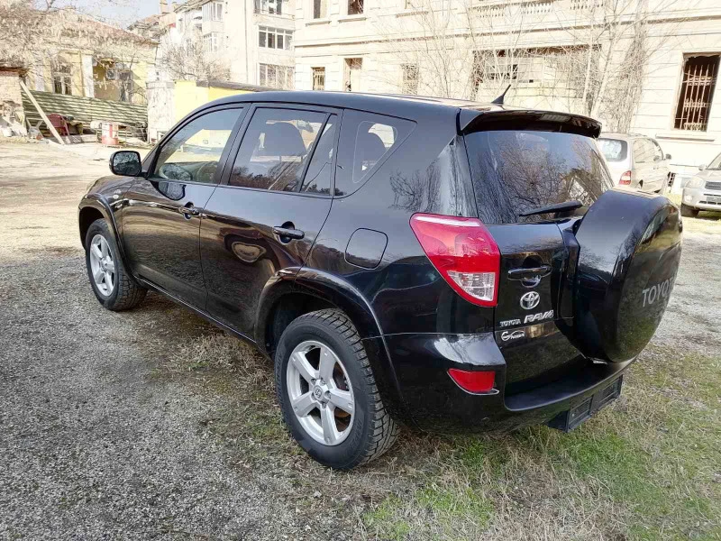 Toyota Rav4 2.2d, снимка 2 - Автомобили и джипове - 39703008