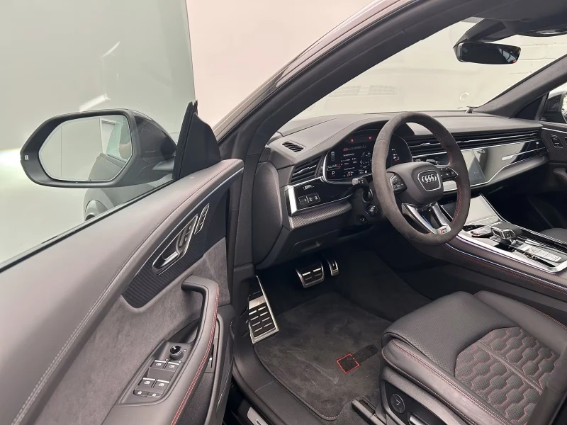 Audi RSQ8 FACELIFT Quattro Navi Matrix Alu HUD, снимка 4 - Автомобили и джипове - 51522074