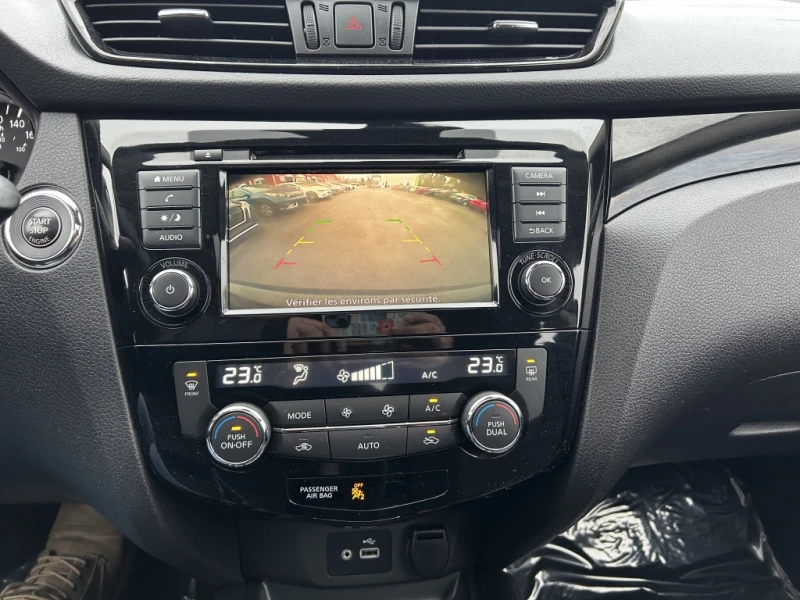 Nissan Qashqai, снимка 9 - Автомобили и джипове - 52615906