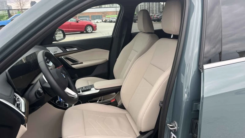 BMW X1 CARFAX* АВТОФИНАНСИРАНЕ* БЕЗ ПЪРВОНАЧАЛНА ВНОСКА* , снимка 3 - Автомобили и джипове - 52748541