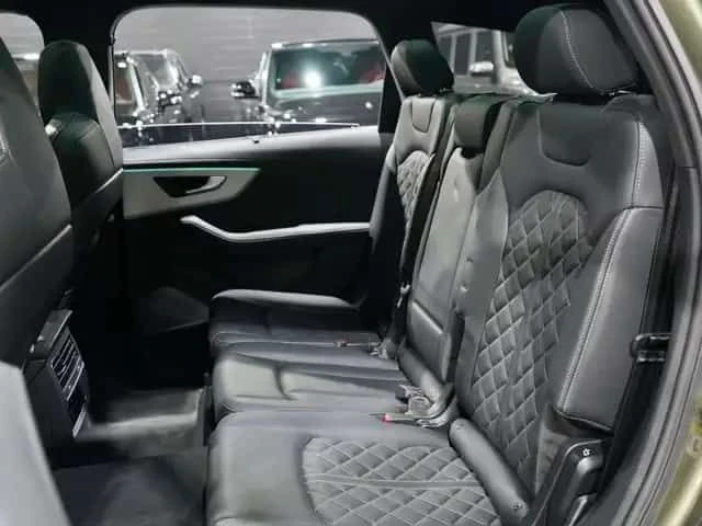 Audi SQ7 HUD| PANO| 360CAM| B&0| NIGHTVISION| MASSAGE| NO, снимка 11 - Автомобили и джипове - 53720339