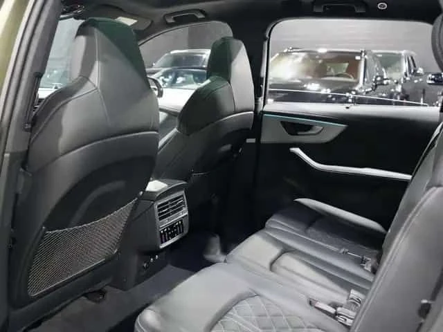 Audi SQ7 HUD| PANO| 360CAM| B&0| NIGHTVISION| MASSAGE| NO, снимка 12 - Автомобили и джипове - 53720339