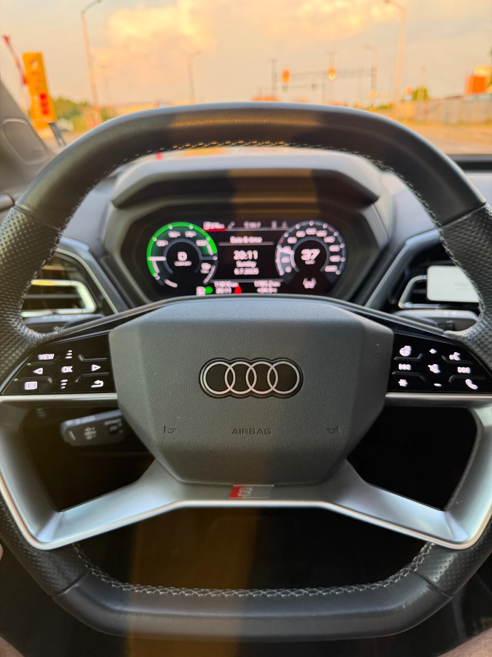 Audi Q4 E-tron, Pano, S-line, Quattro, Virtual Co, Matrix - изображение 7