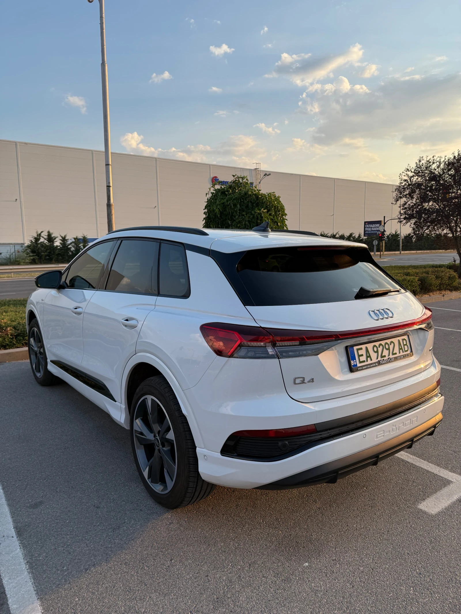 Audi Q4 E-tron, Pano, S-line, Quattro, Virtual Co, Matrix - изображение 4