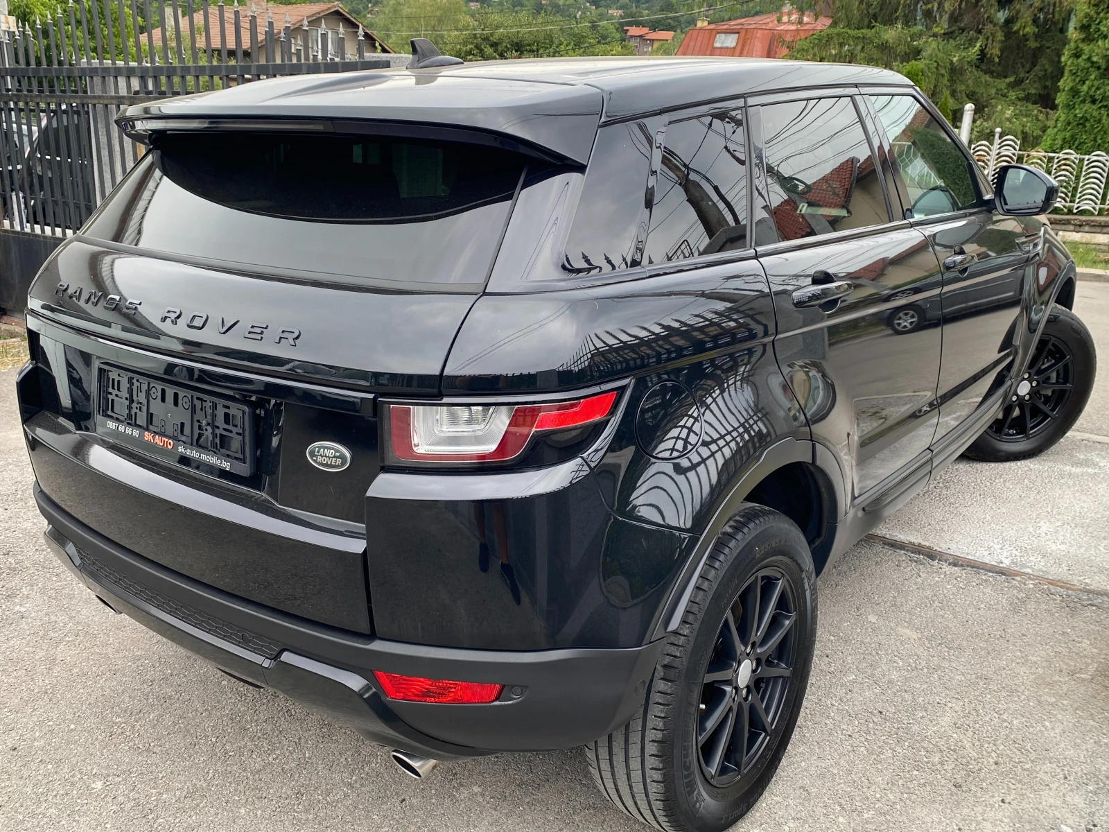Land Rover Evoque 2.0D-180k.s-2016g-NAVI-FACELIFT-LED-PDC-EURO6B-4X4 - изображение 4