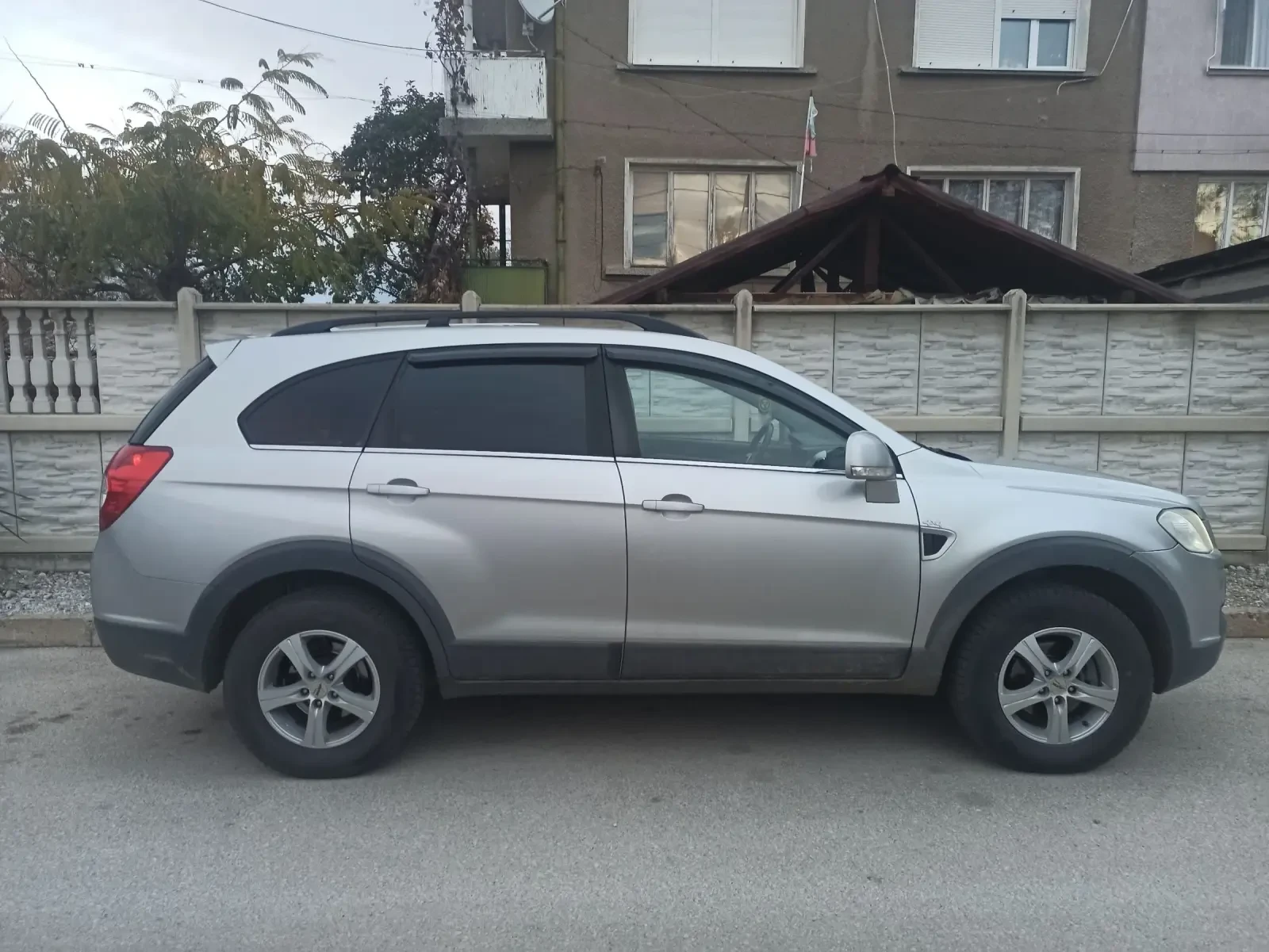 Chevrolet Captiva 2.0VCDI 4x4 , снимка 3 - Автомобили и джипове - 53657693