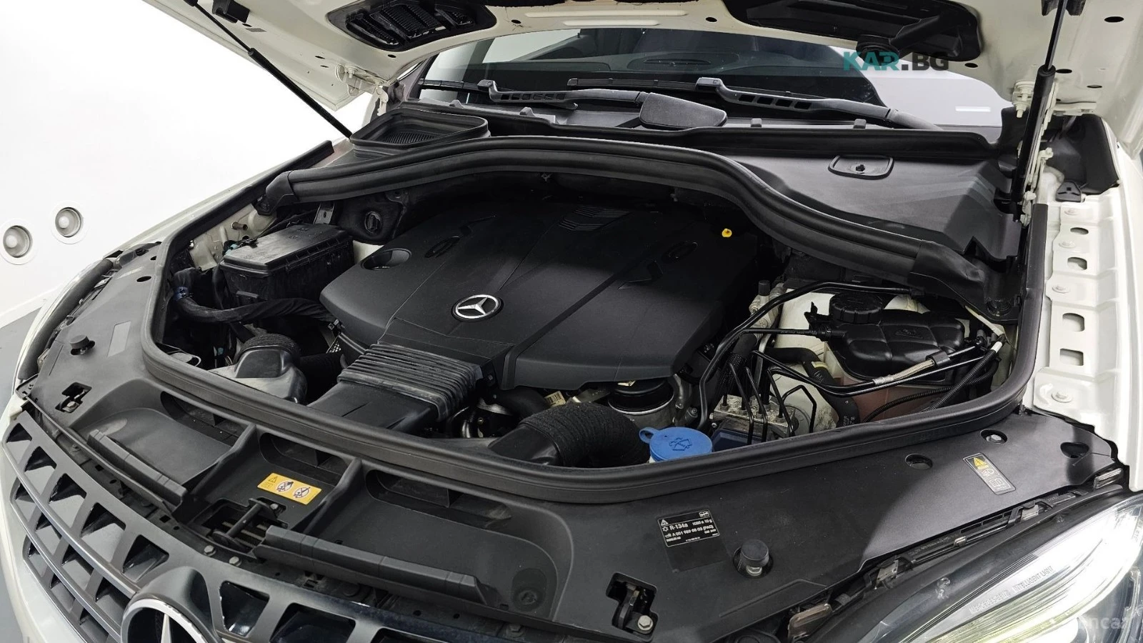 Mercedes-Benz ML 350 4MATIC/KEYLESS/KAMEPA/TV/ОБДУХВАНЕ, снимка 6 - Автомобили и джипове - 54762530