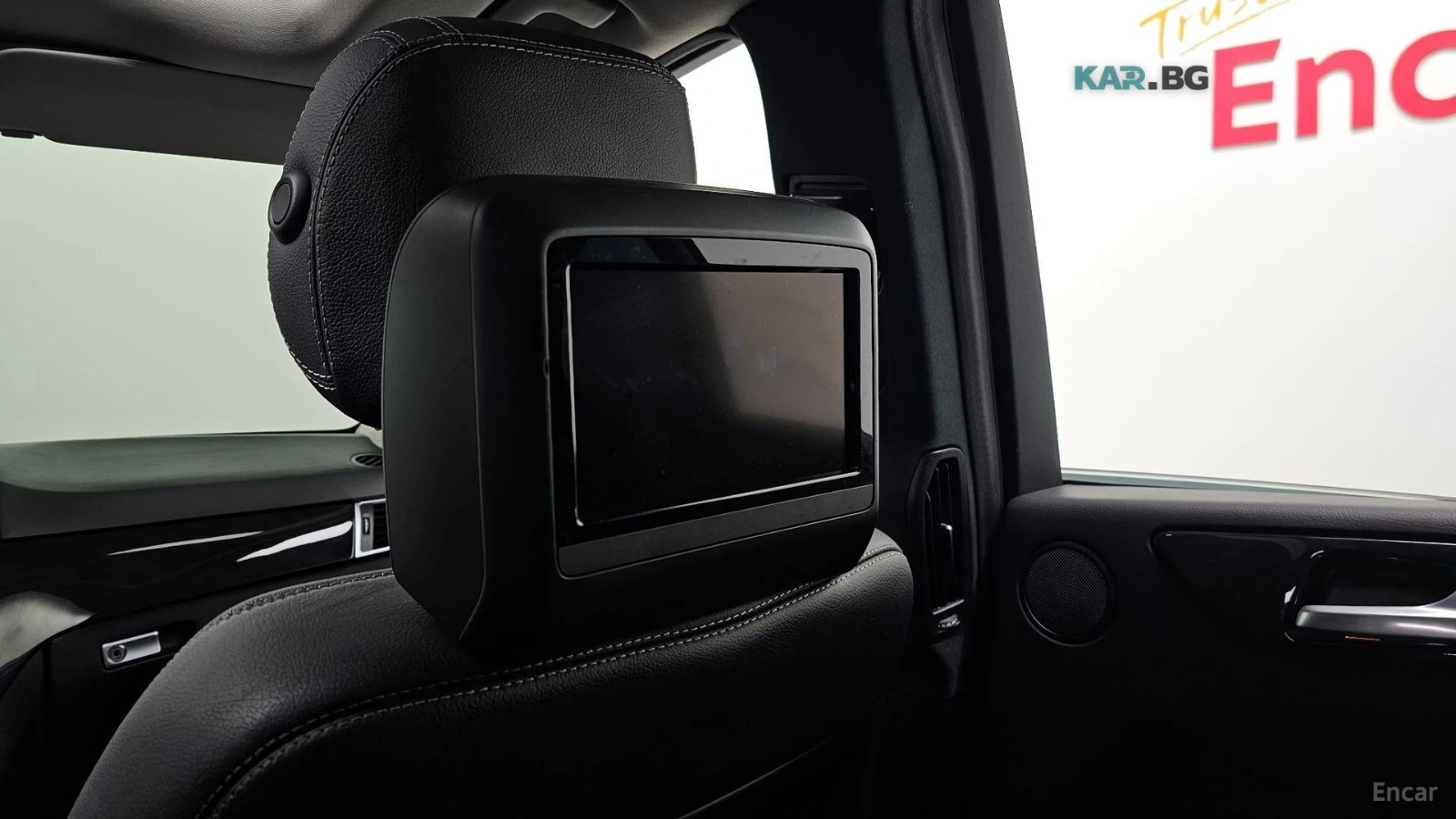 Mercedes-Benz ML 350 4MATIC/KEYLESS/KAMEPA/TV/ОБДУХВАНЕ, снимка 17 - Автомобили и джипове - 54762530