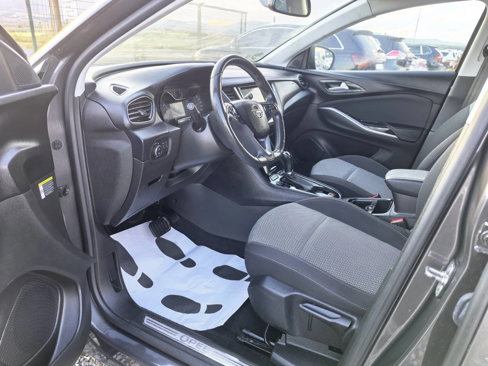 Opel Grandland X 1.5CDTI EURO6, снимка 9 - Автомобили и джипове - 54795304