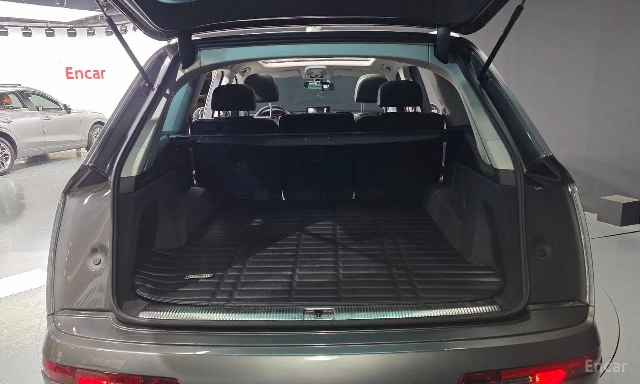 Audi Q7 45* TFSI* QUATTRO* ПОДГРЕВ* НАВИГАЦИЯ, снимка 10 - Автомобили и джипове - 54971998